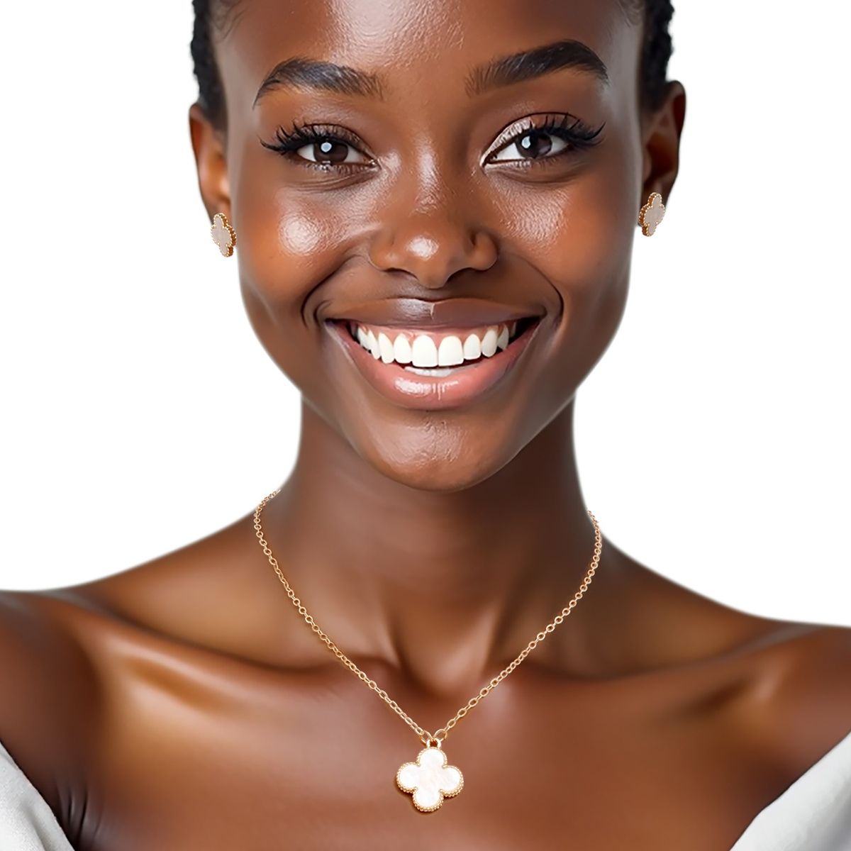 Pendant Vintage Cream Quatrefoil Gold Necklace Set